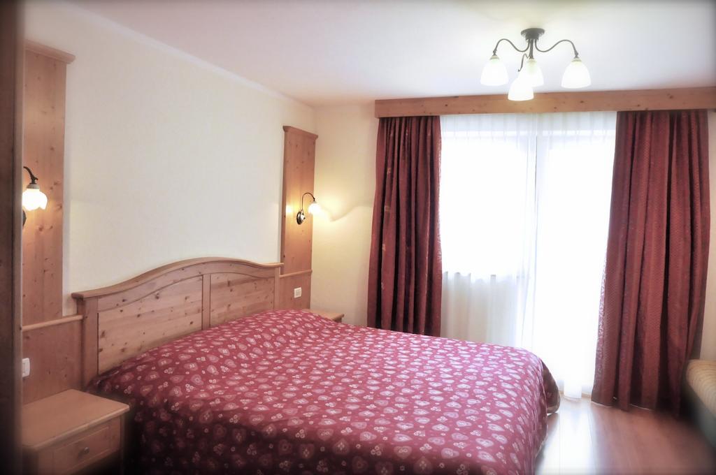 Apartments Bracun Corvara In Badia Room photo