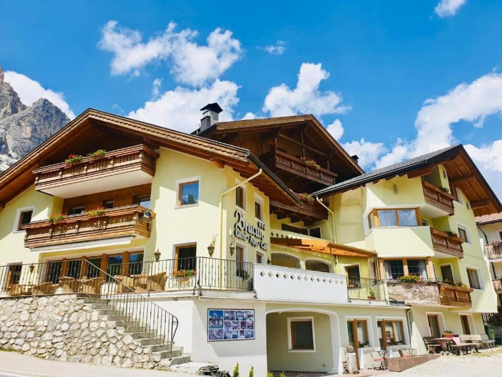 Apartments Bracun Corvara In Badia Exterior photo